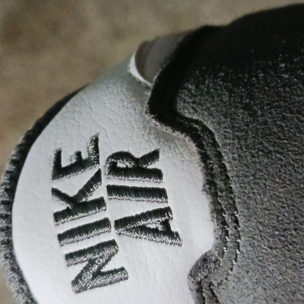 Shoes - Picture 3 of 5